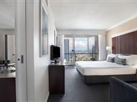 Ocean View King Suite - Mantra on View Surfers Paradise